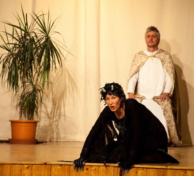 Datei:Paradeisspiel 01.jpg